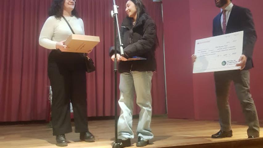 IES Victoria Kent de Torrejon de Ardoz 1er premio XIV Festival Clipmetrajes de Manos Unidas en la Comunidad de Madrid