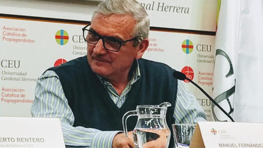 Manuel Fernández García durante la presentación de Manos Unidas Valencia.