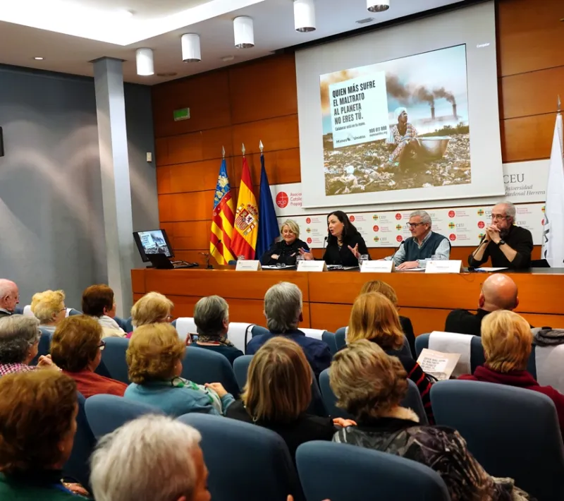 Presentación de la campaña 61 de Manos Unidas Valencia en el Palacio de Colomina CEU.