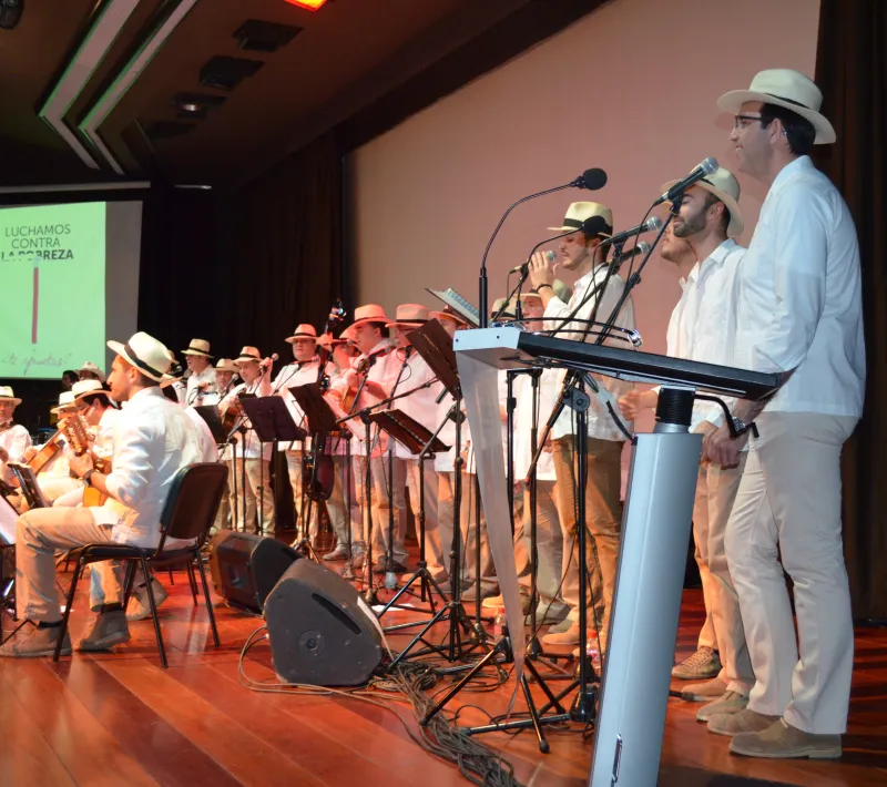 presentacion campana manosunidasmurcia manos unidas murcia 2015 21