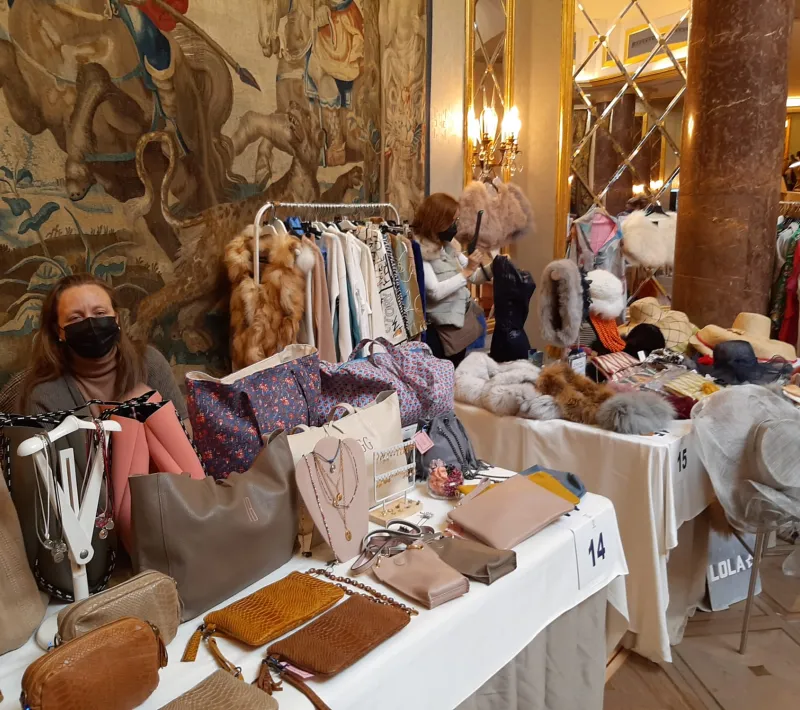 Rastrillo solidario en el hotel Wellington a favor de Manos Unidas