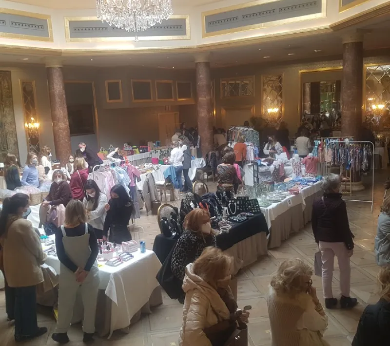 Rastrillo solidario en el hotel Wellington a favor de Manos Unidas