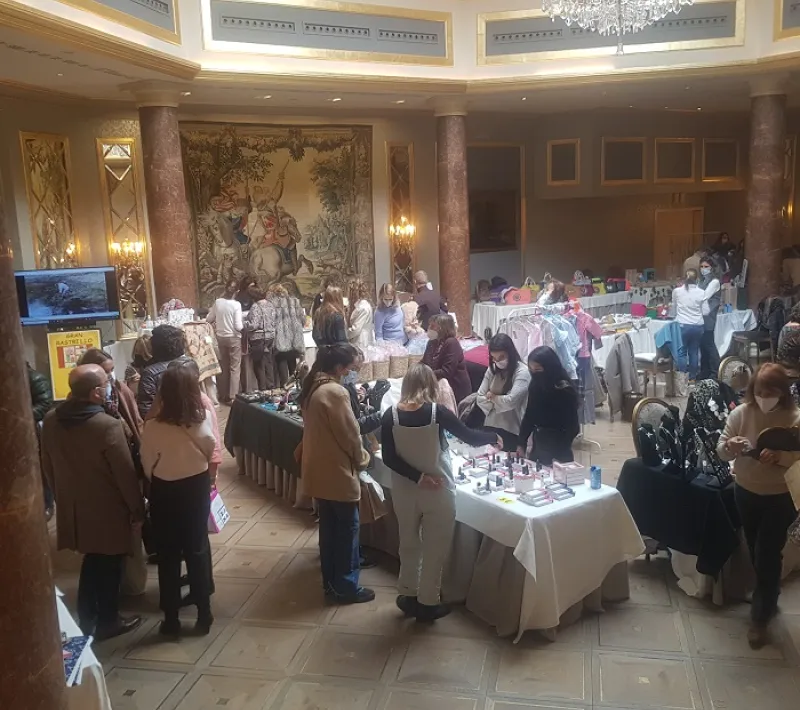 Rastrillo solidario en el hotel Wellington a favor de Manos Unidas