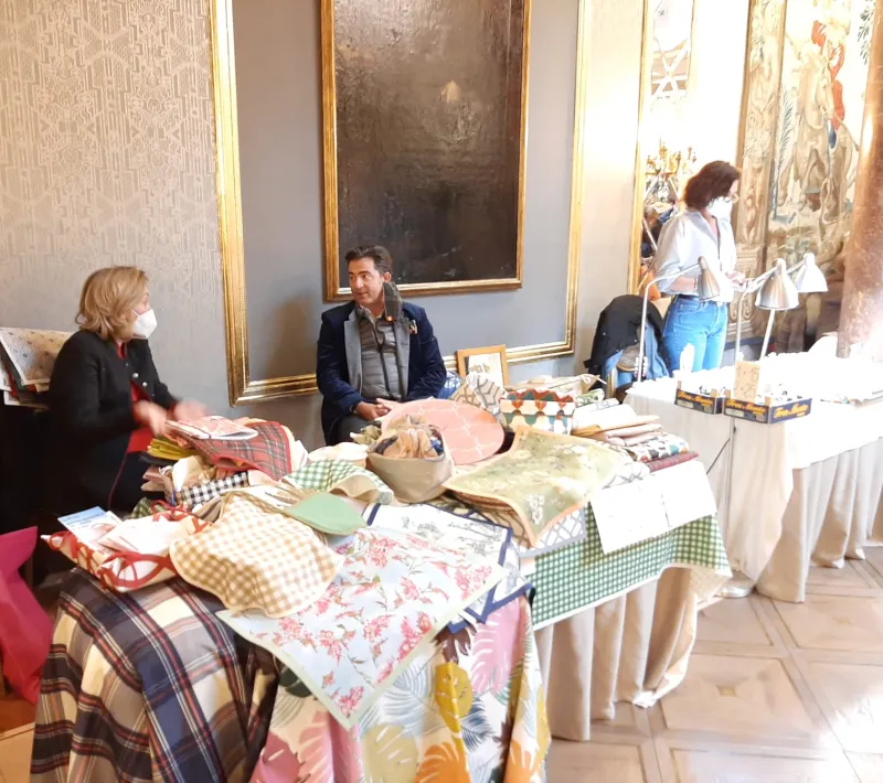 Rastrillo solidario en el hotel Wellington a favor de Manos Unidas