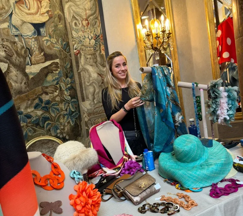 Rastrillo solidario del hotel Wellington a favor de Manos Unidas