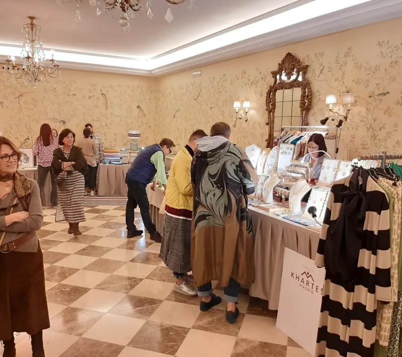 Rastrillo solidario en el hotel Wellington a favor de Manos Unidas en 2023