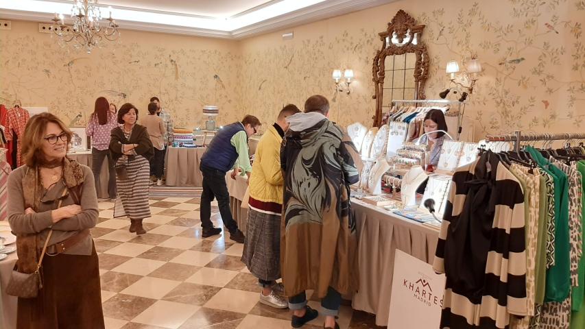 Rastrillo solidario en el hotel Wellington a favor de Manos Unidas en 2023