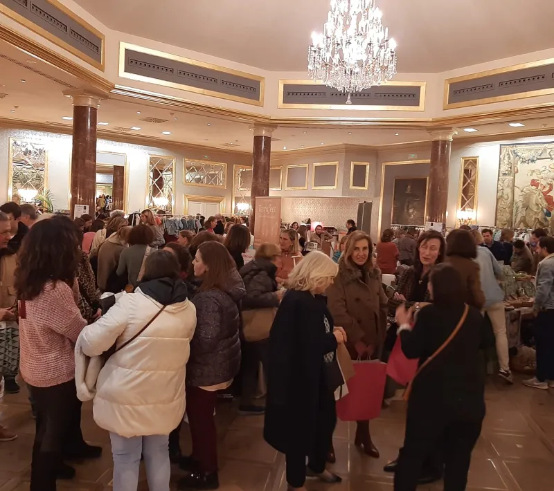 Rastrillo solidario en el hotel Wellington a favor de Manos Unidas en 2023