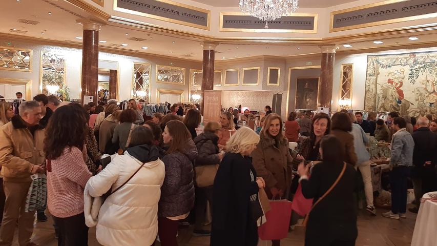 Rastrillo solidario en el hotel Wellington a favor de Manos Unidas en 2023