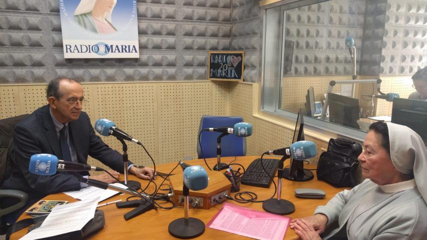 Manos Unidas con la misionera Regina en Radio María