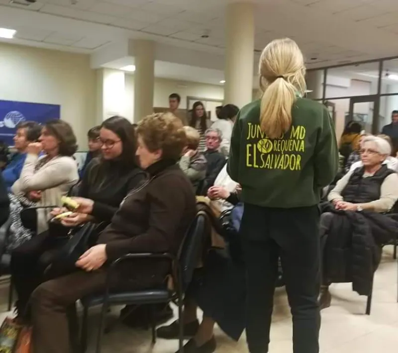 Cena del hambre en la delegación comarcal de Requena de Manos Unidas Valencia.