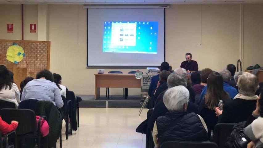 Cena del hambre en la delegación comarcal de Requena de Manos Unidas Valencia.