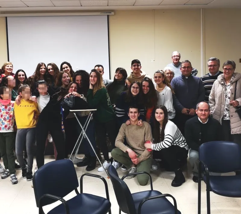 Cena del hambre en la delegación comarcal de Requena de Manos Unidas Valencia.
