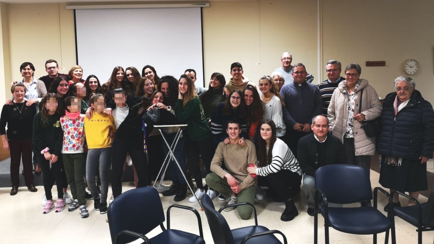Cena del hambre en la delegación comarcal de Requena de Manos Unidas Valencia.