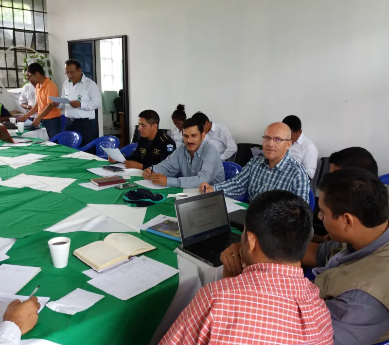 reunion en la municipalidad para constitucion comusan