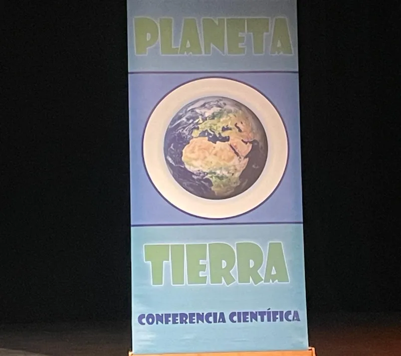 roll up planeta tierra