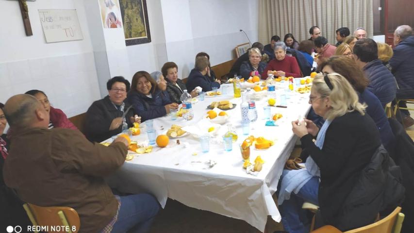 Cena del Hambre en la parroquia de San Dionisio y San Pancracio. Manos Unidas Valencia.
