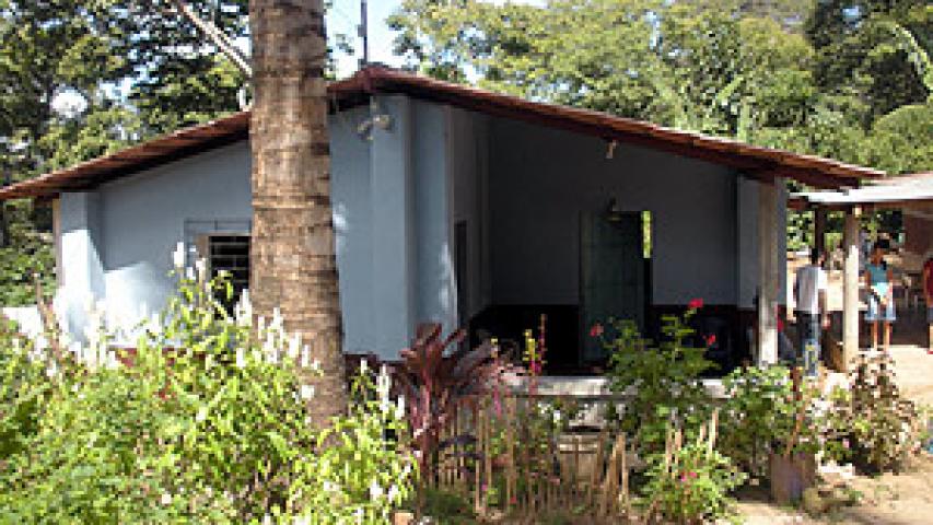 Proyecto mejora del hábitat para combatir el mal de Chagas en el Salvador