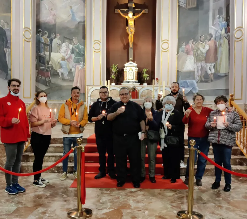 La parroquia de San Francisco de Borja de Valencia también encendió la llama.