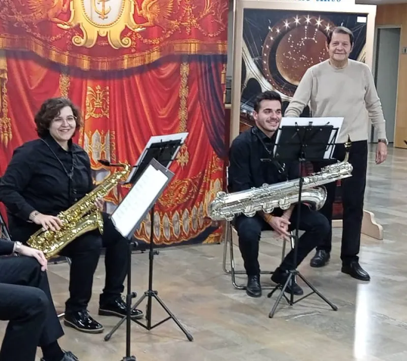 sax quartet school
