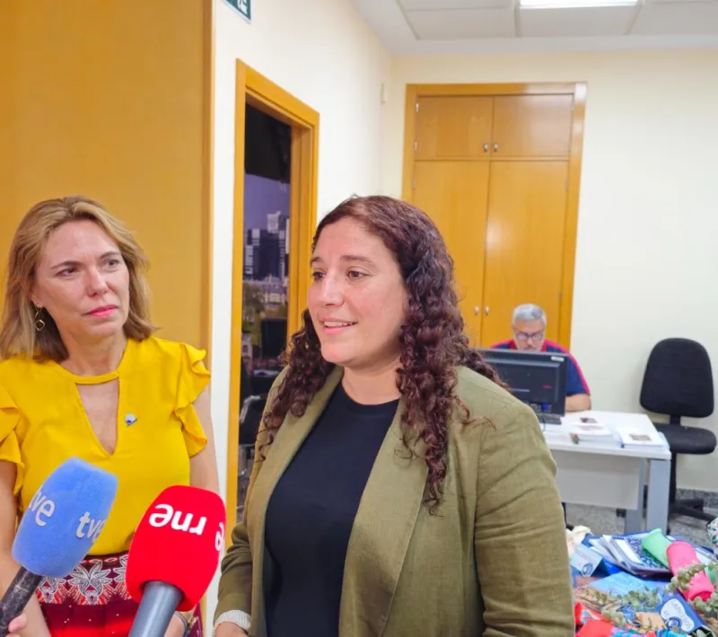 El Ayuntamiento de Murcia visita la sede de Manos Unidas para conocer la Memoria 2023