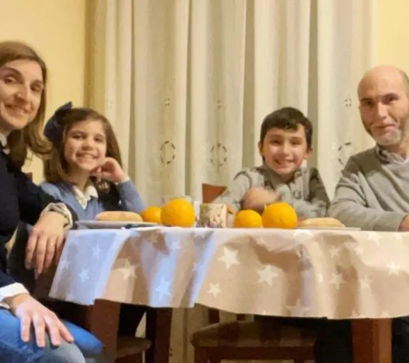 Las familias de Sollana mostraron su solidaridad participando en la Cena del Hambre de Sollana en favor de Manos Unidas Valencia.