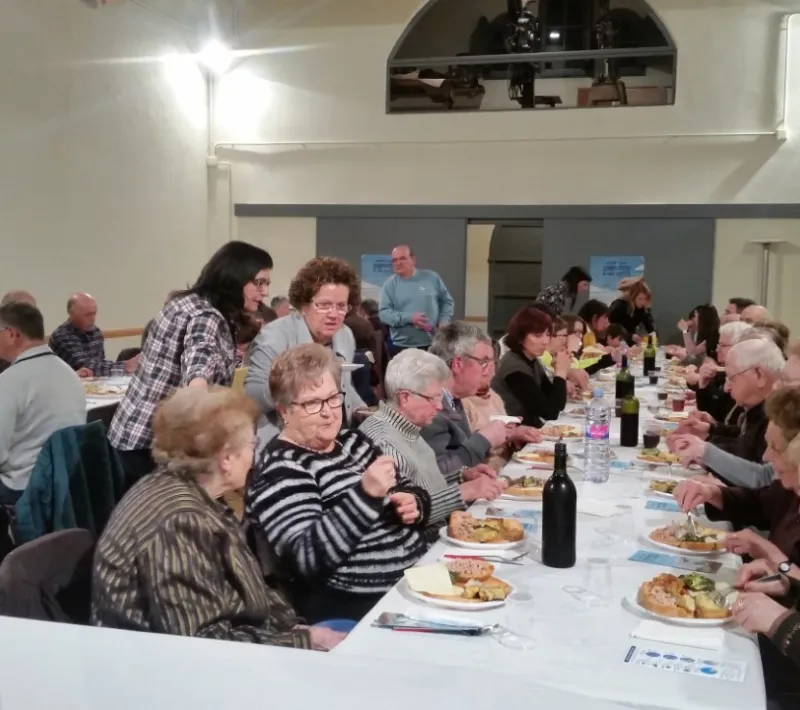 Cena solidaria en Masllorenç
