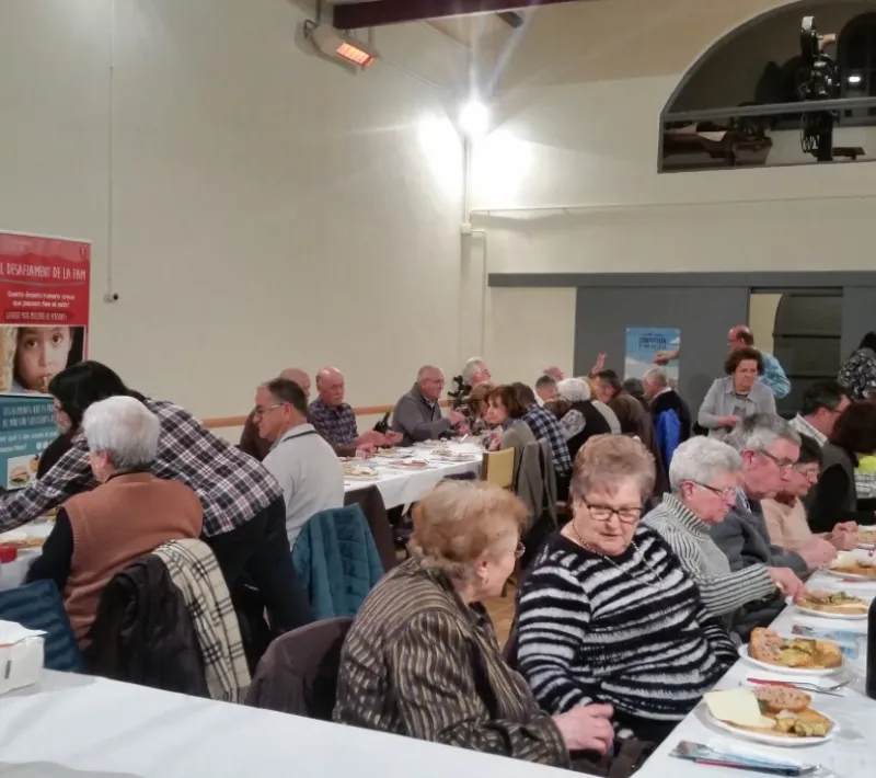 Cena solidaria en Masllorenç