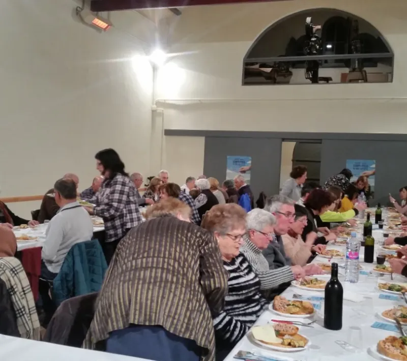 Cena solidaria en Masllorenç