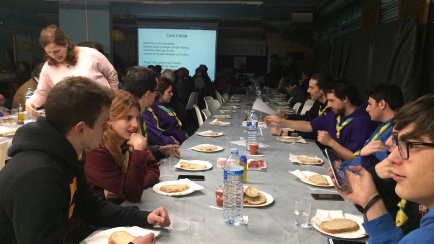 Cena solidaria en la parroquia Sant Joan de Reus