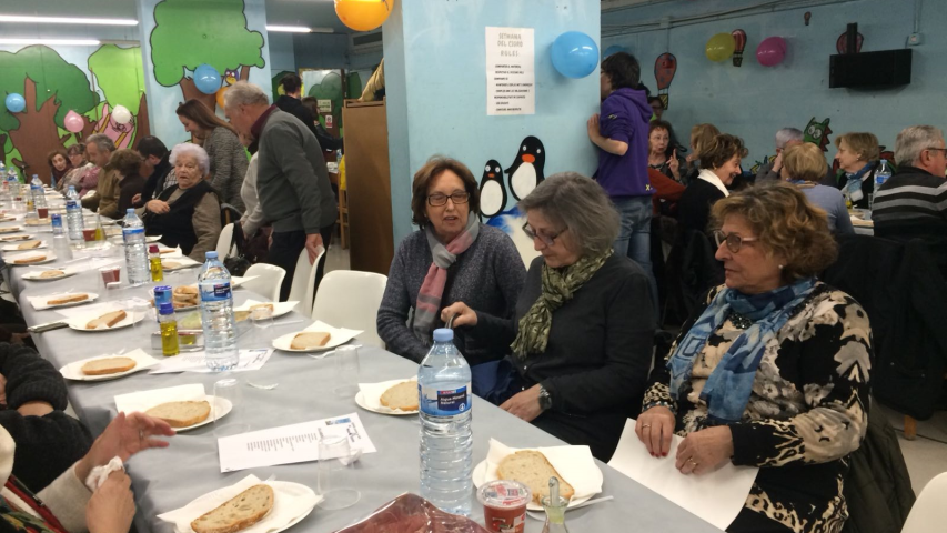 Cena solidaria en la parroquia Sant Joan de Reus