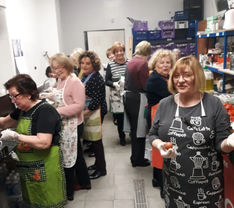 Cena solidaria en La Lira del Vendrell