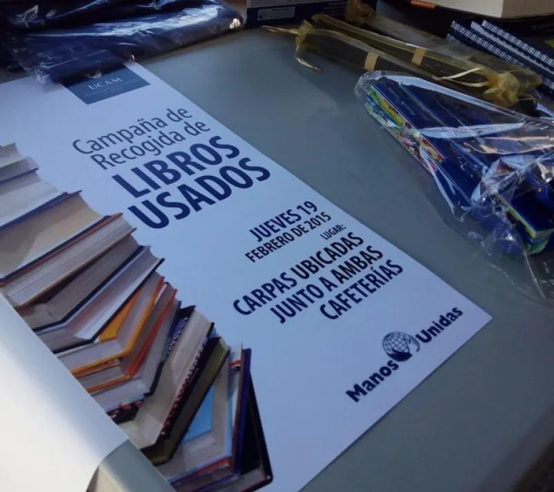 stand manos unidas murcia recogida libros ucam universidad catolica murcia 1