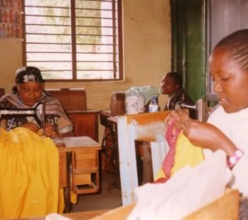Alumnos del centro Olkokola en Tanzania