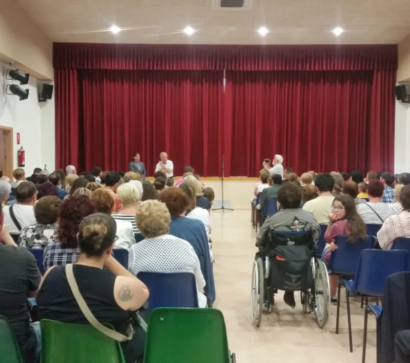 Teatro "El planeta de las sonrisas" en Torreforta