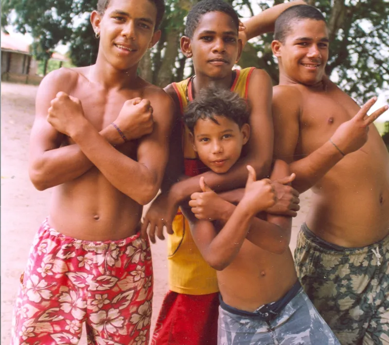 Jóvenes de las favelas