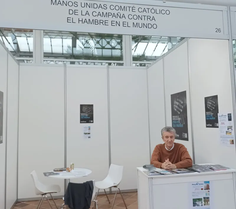 Voluntarios de Manos Unidas en la V Feria del Asociacionismo de Madrid 2023