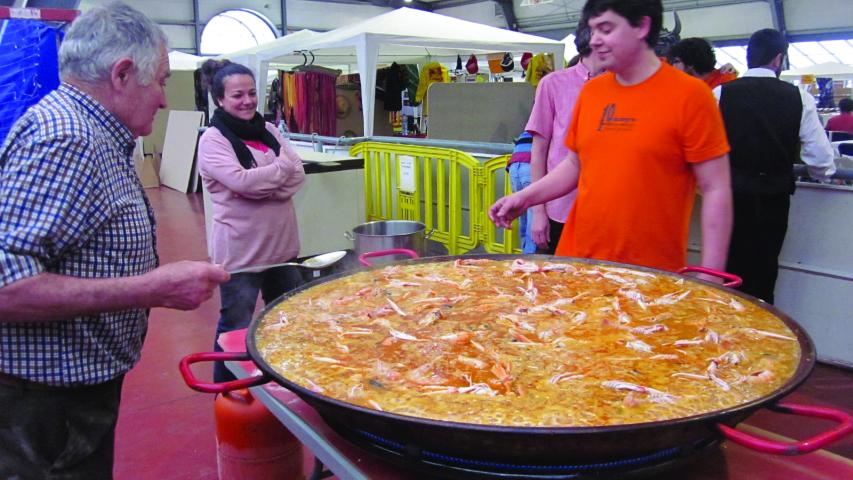 Voluntarios de Manos Unidas trabajando en actividades de la Organización. Foto: Manos Unidas