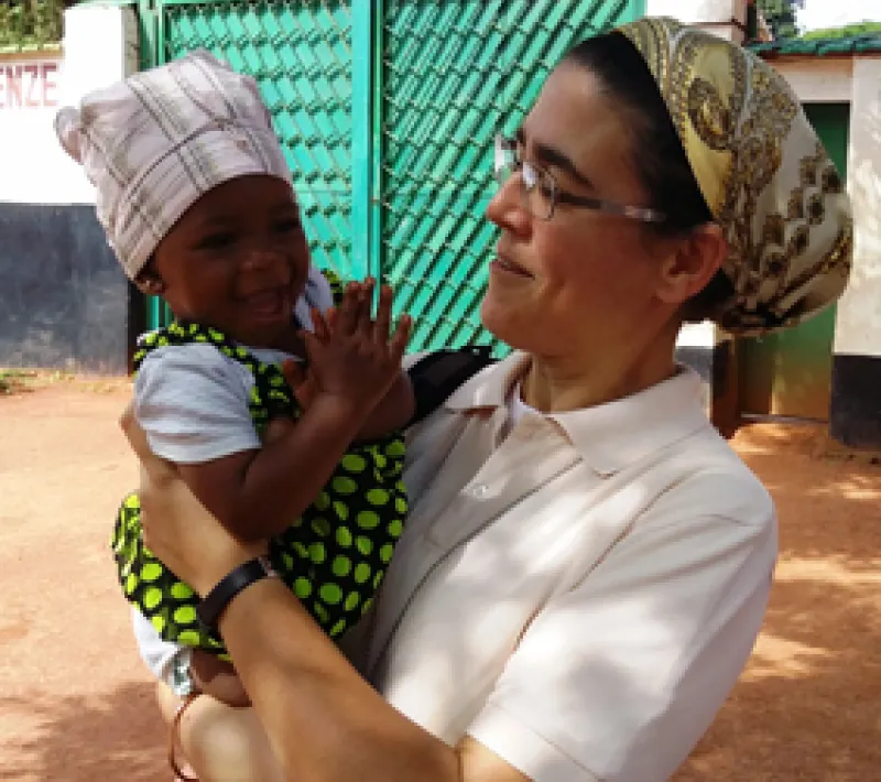 victoria braquehais misionera en ngovayang camerun