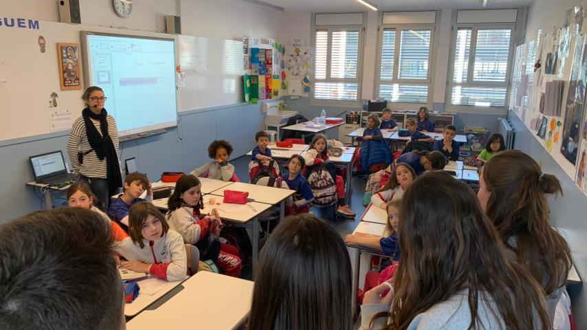 Alumnos del colegio Mare de Déu del Carme
