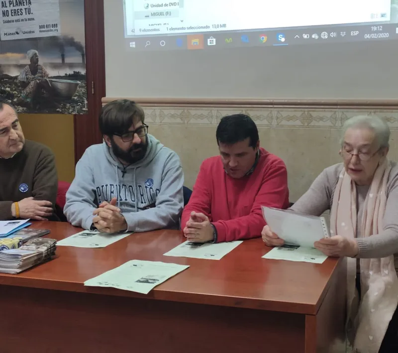Presentación en la Carolina y cena