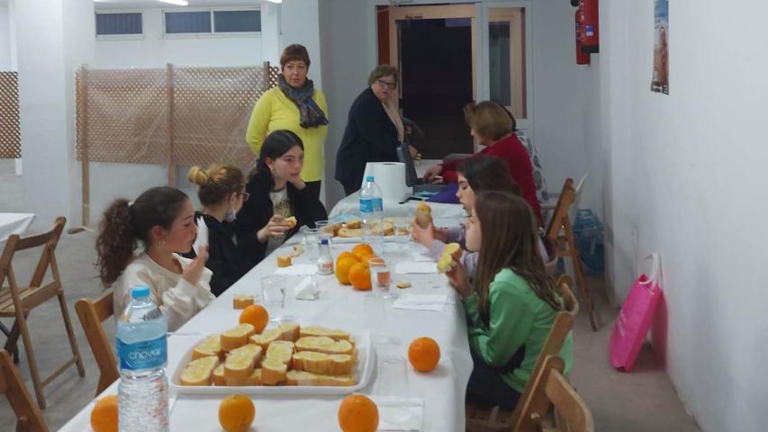 Cena del Hambre en la comarcal de Manos Unidas Valencia en Yátova.