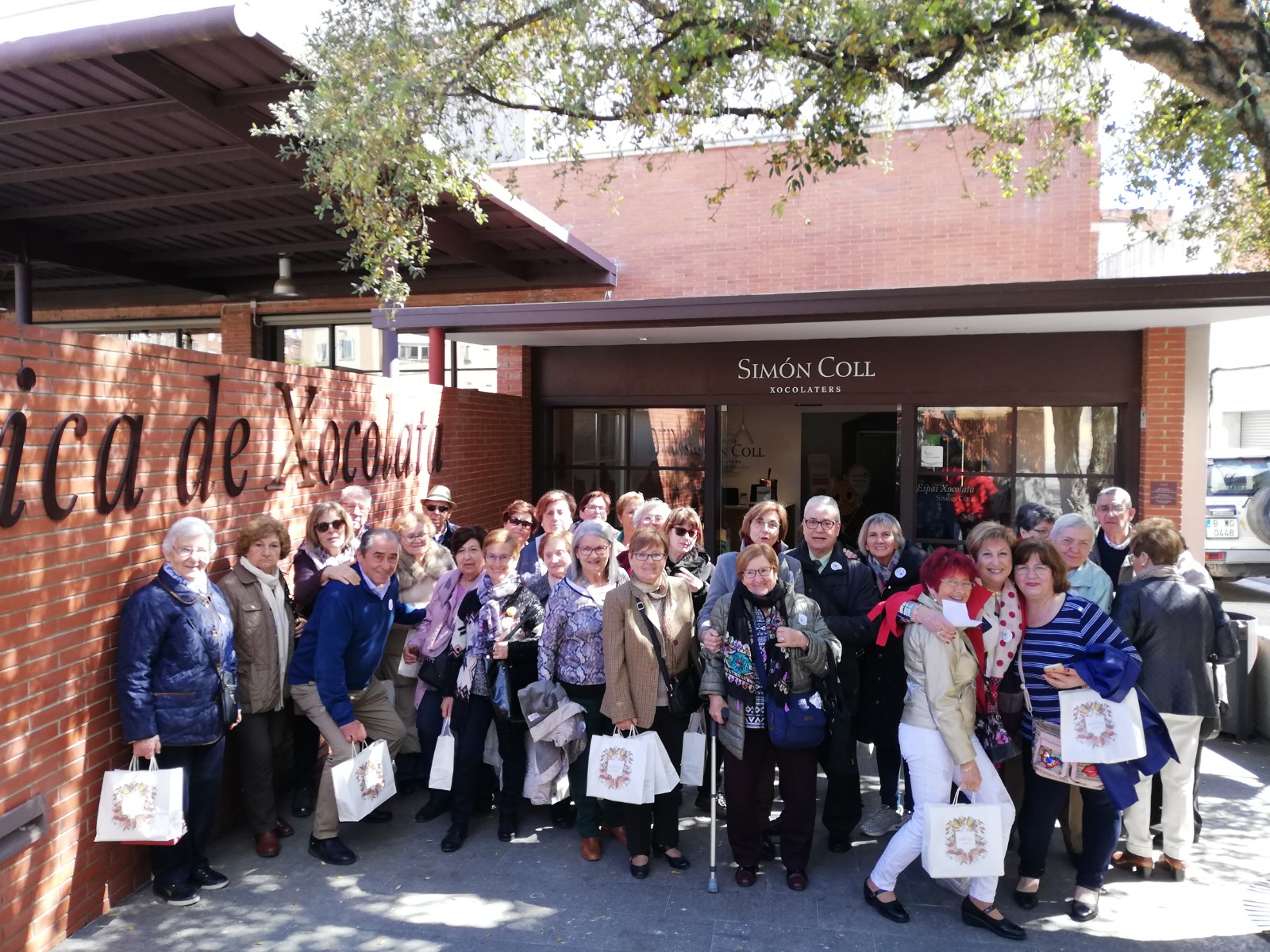 Manos Unidas con el grupo de voluntarios y amigos de la comarcal de Vilanova i la Geltrú